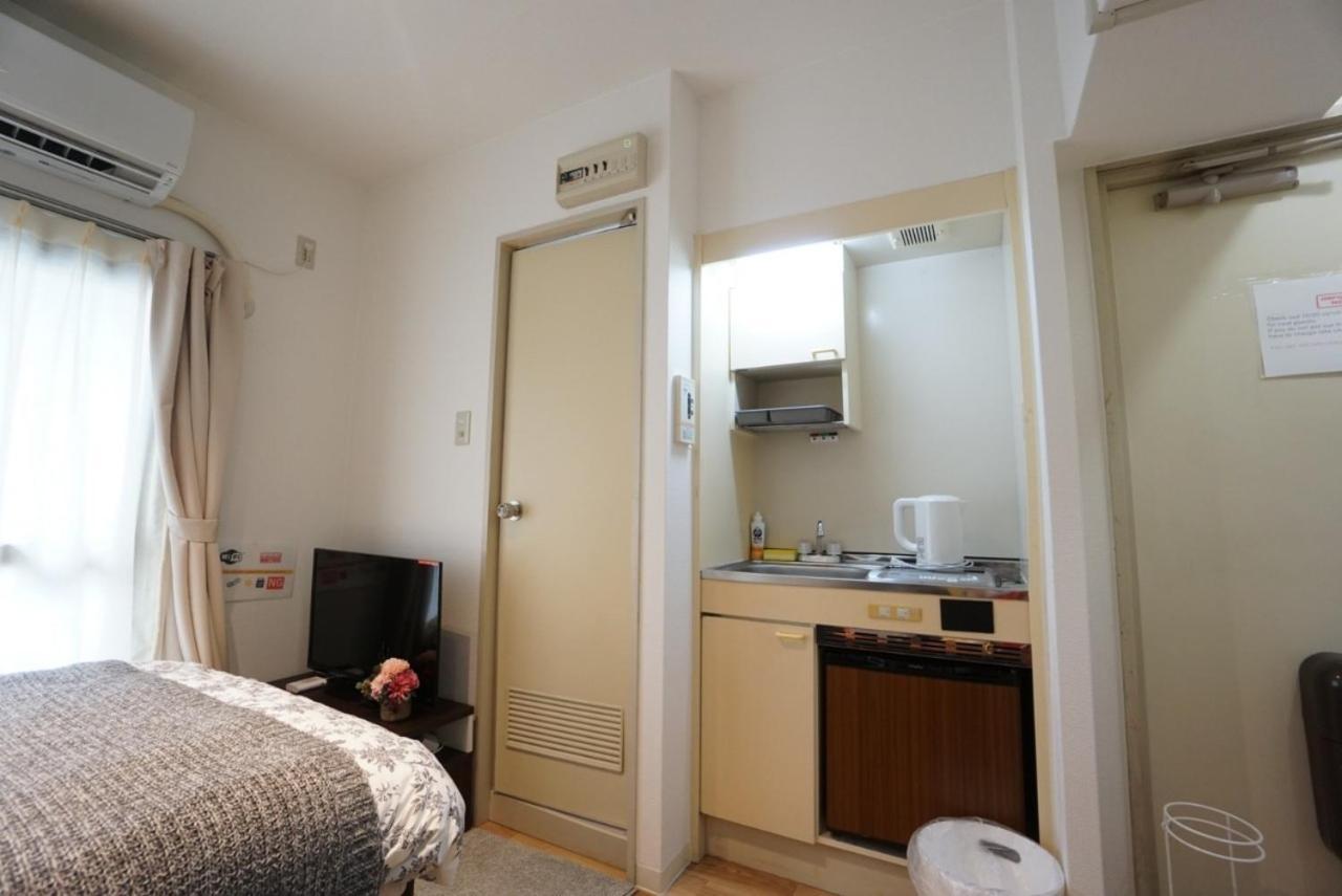 Apartment House Floor Assemble 403 *