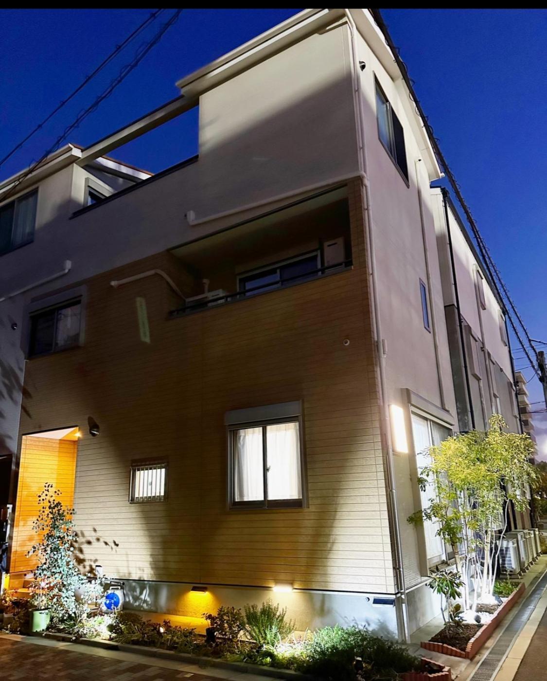 Villa Ja Lan's Villa: Spacious 3-bedroom Near Kinjo Station