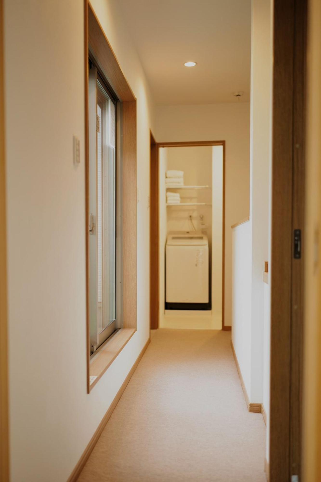 Villa Ja Lan's Villa: Spacious 3-bedroom Near Kinjo Station Osaka