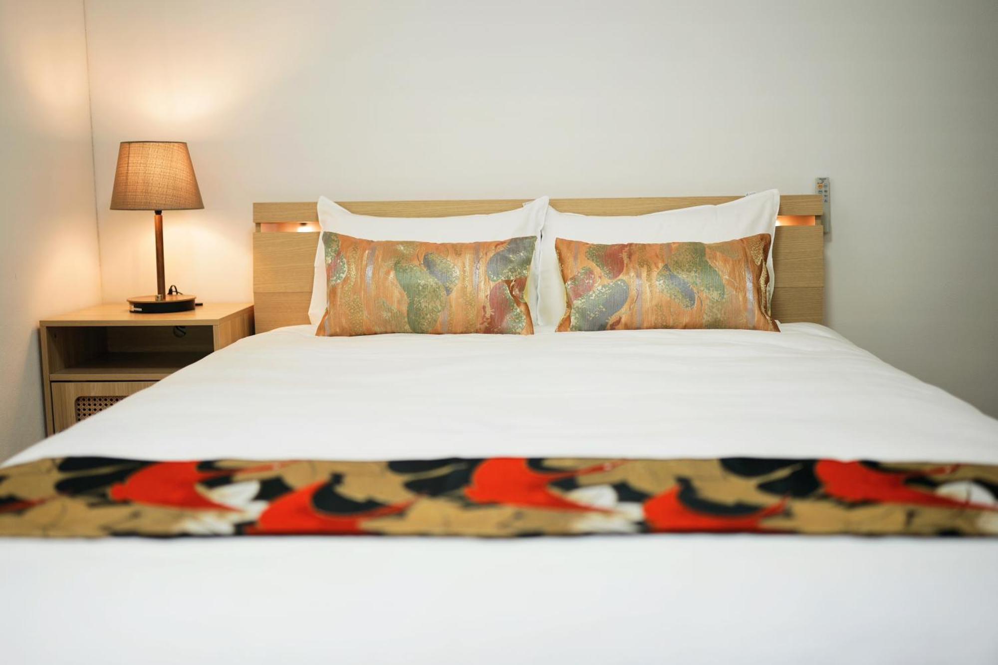 Ja Lan's Villa: Spacious 3-bedroom Near Kinjo Station