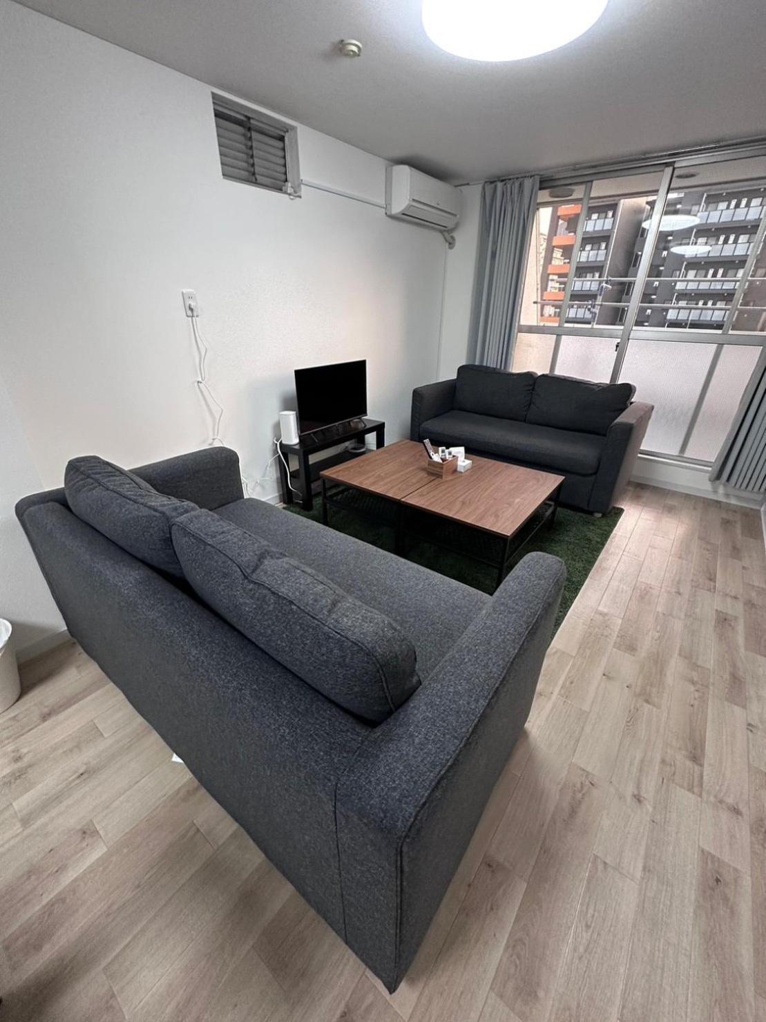 Apartment House Mebius Namba 601 *