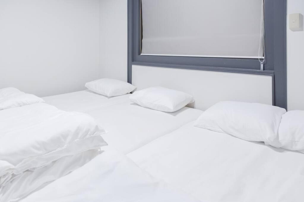 Apartment Tasonegrandstayosaka なんば日本橋千日前大和3f Osaka