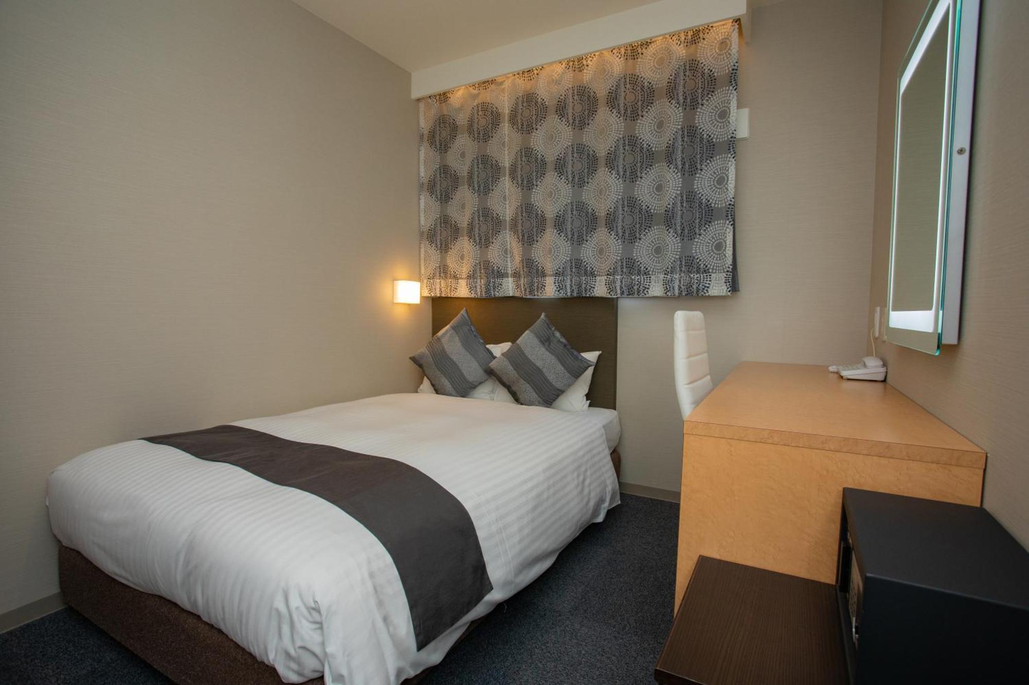 Axiainn Osaka-uehonmachi 3*