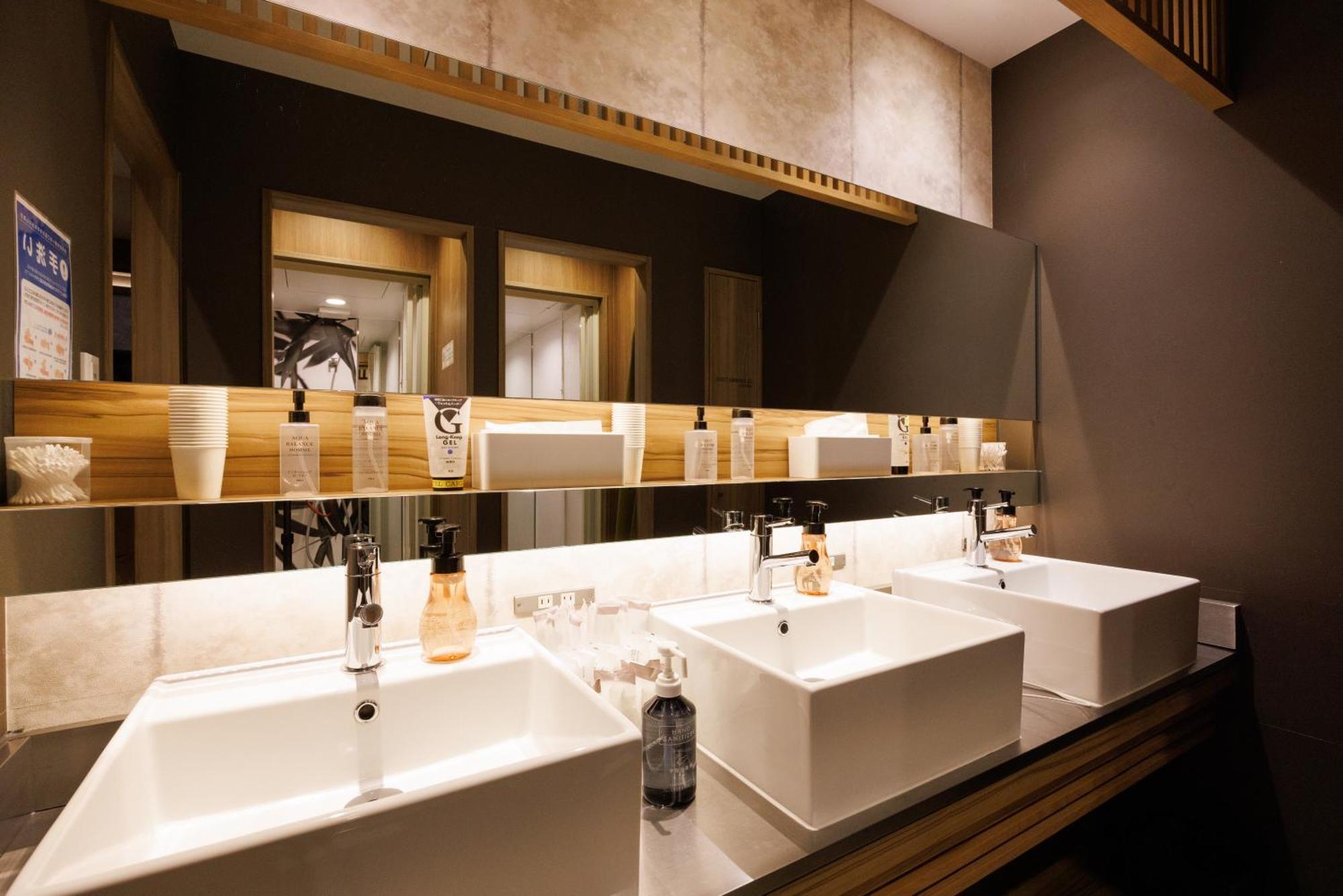 Cargo Shinsaibashi Capsule hotel Osaka