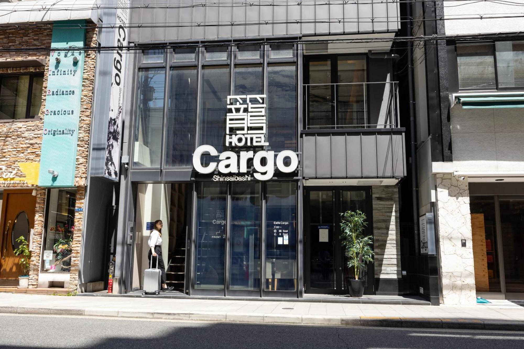 Cargo Shinsaibashi Capsule hotel 3*