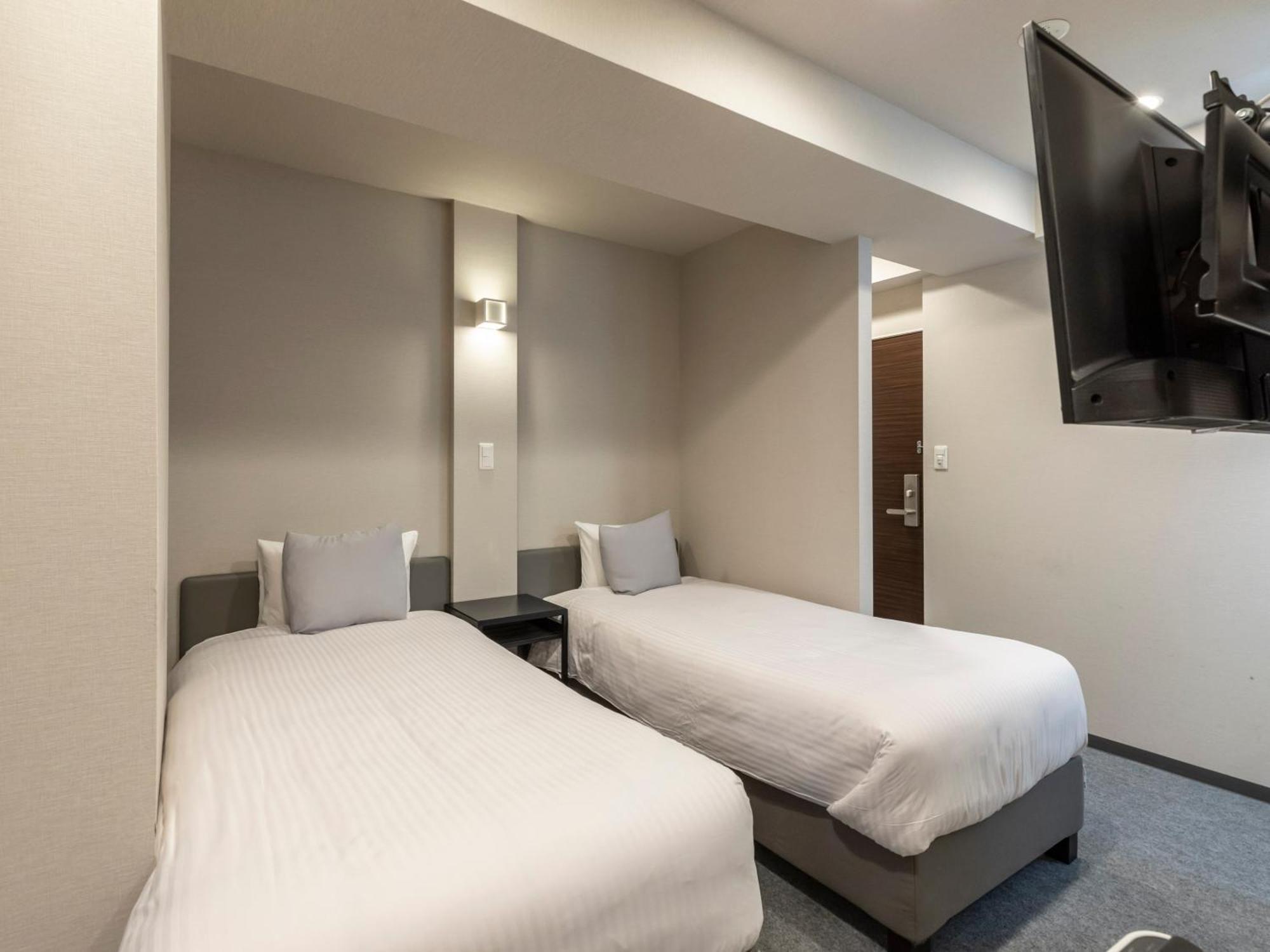 Tabist Unihotel Midosuji Hommachi 2* Osaka