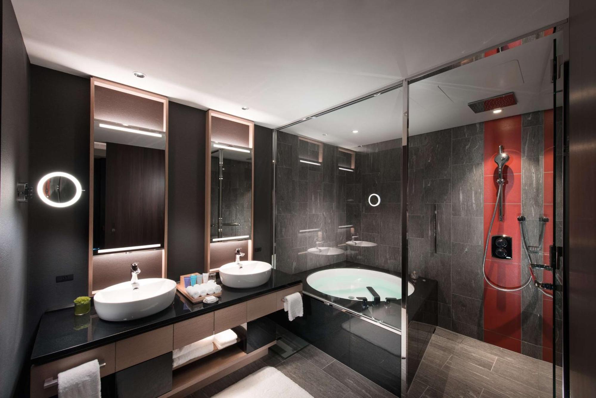 Hotel Conrad