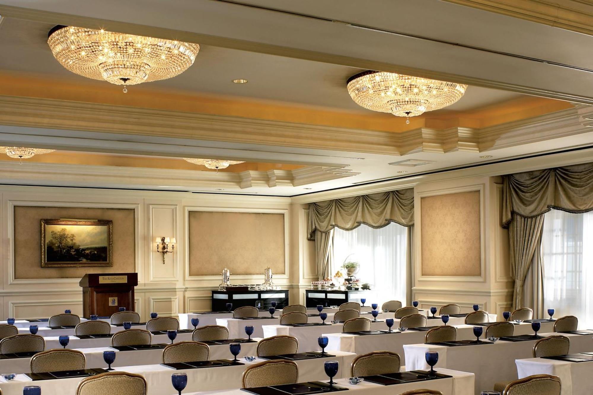 The Ritz-carlton 5*