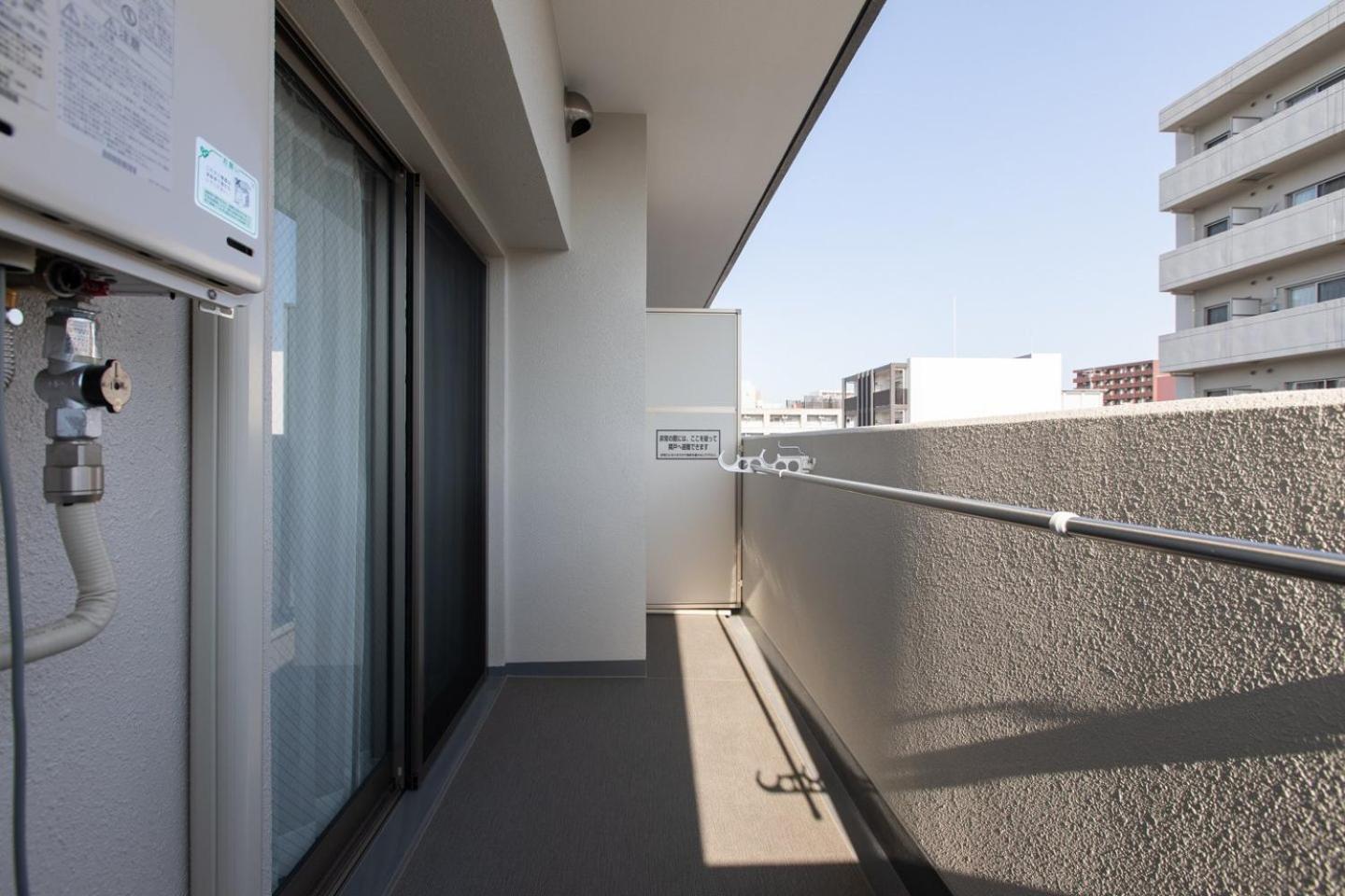 Art Shin-osaka West Apartment Osaka