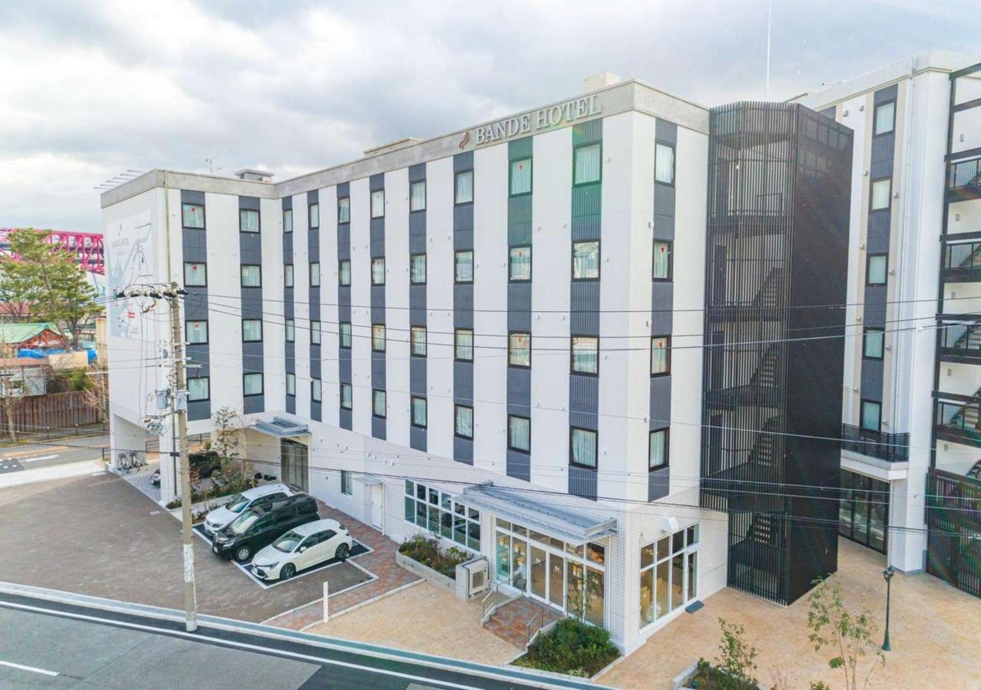 Bande Tenpozan Higashi Hotel 4*