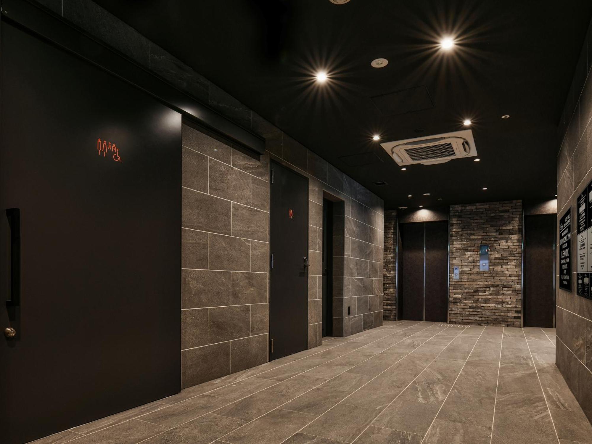 Vessel Namba Hotel 4*