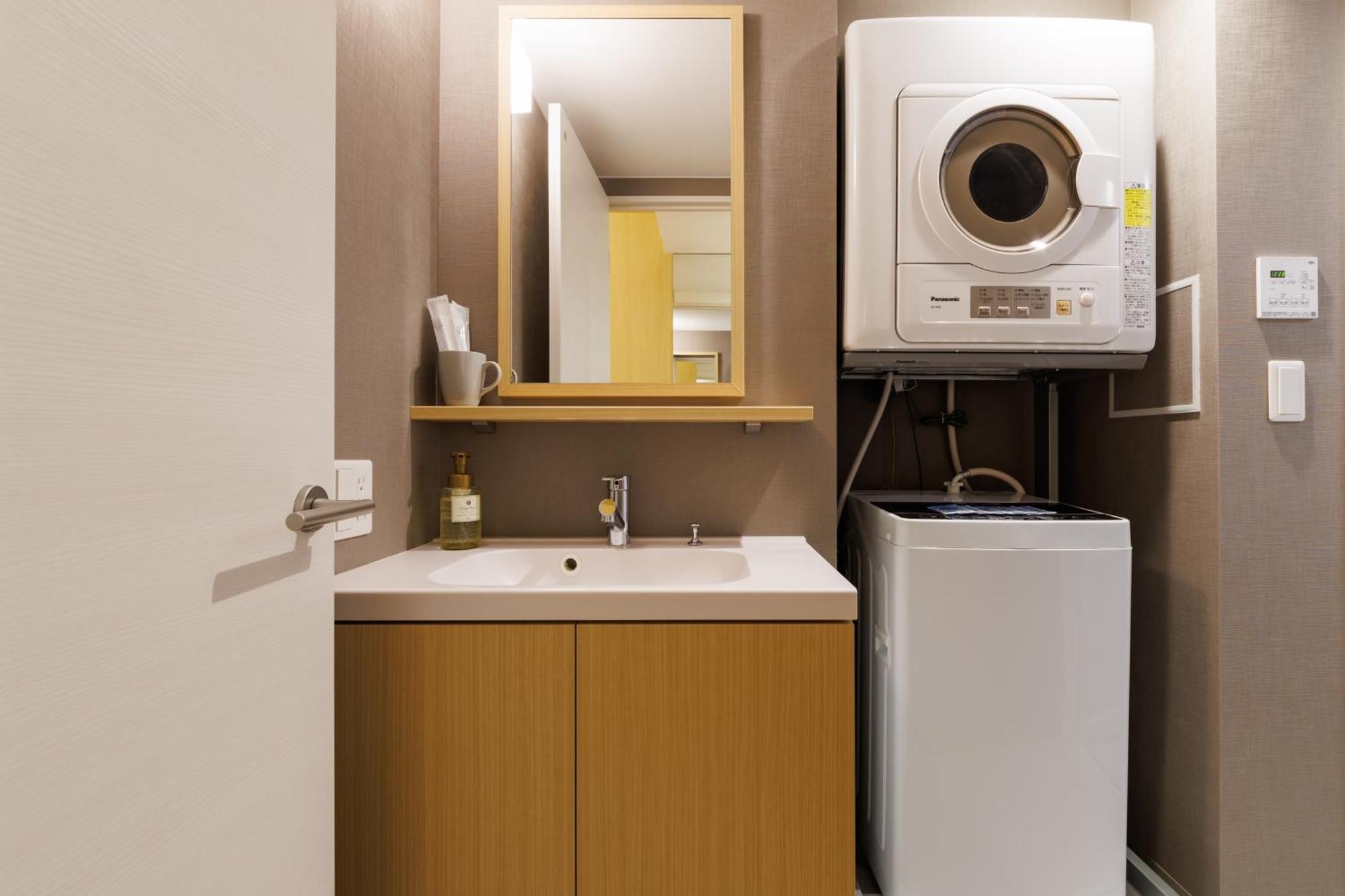 Comforts81 Shinsaibashi Osaka