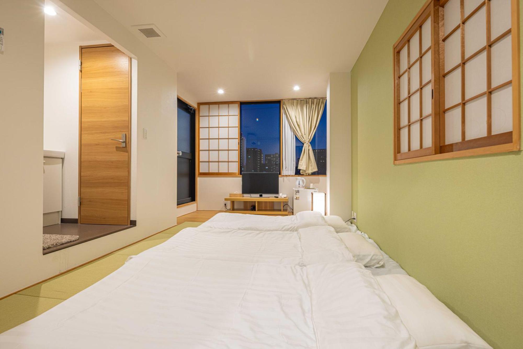 Miro Momodanikoen-mae 2* Osaka