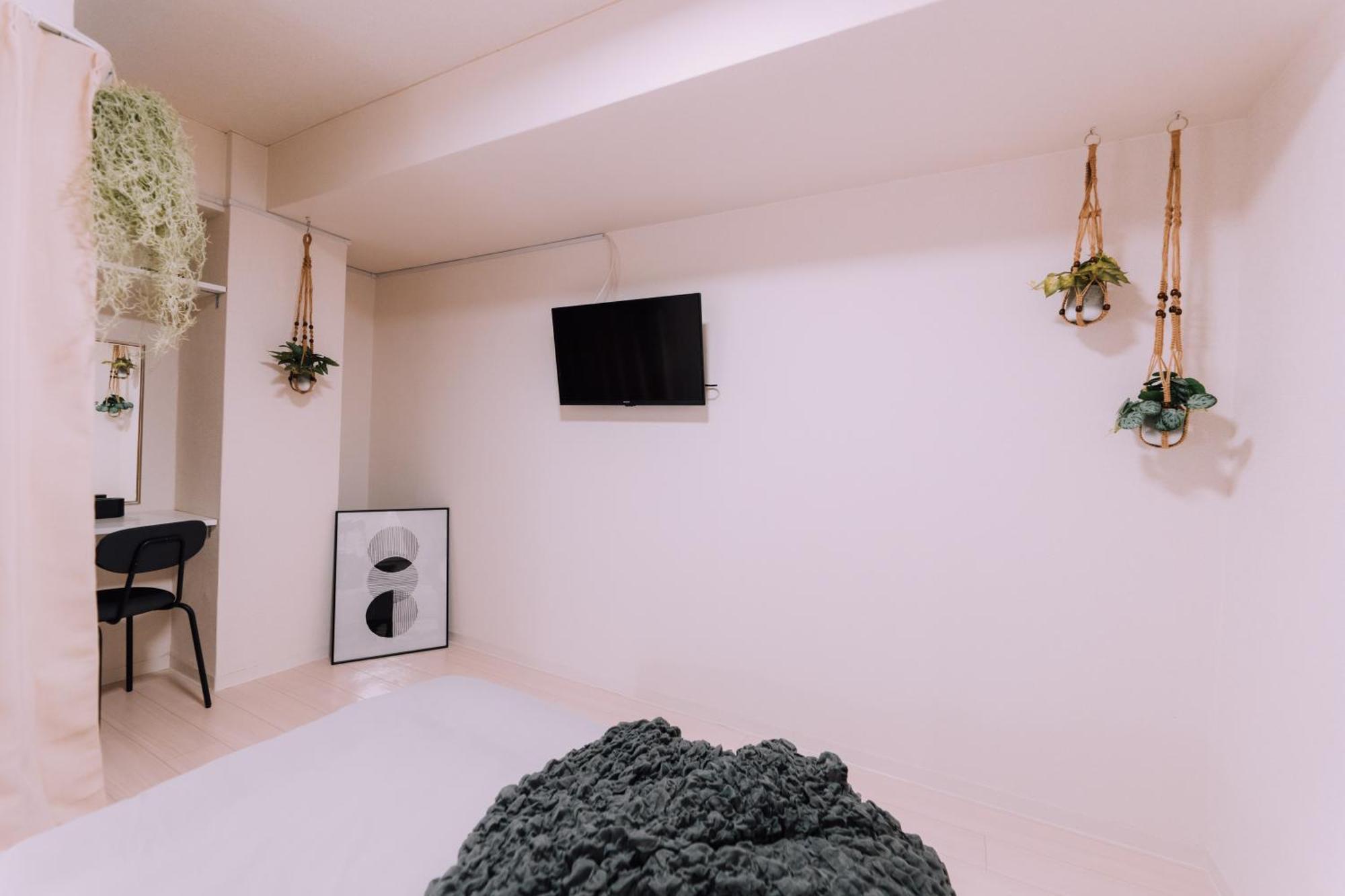 Minimalist Loft Namba Compact Studio With A 24-hour Gym Ma303 Apartment Osaka