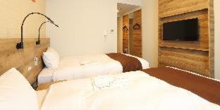 Hotel Smile Premium Higashishinsaibashi 4*
