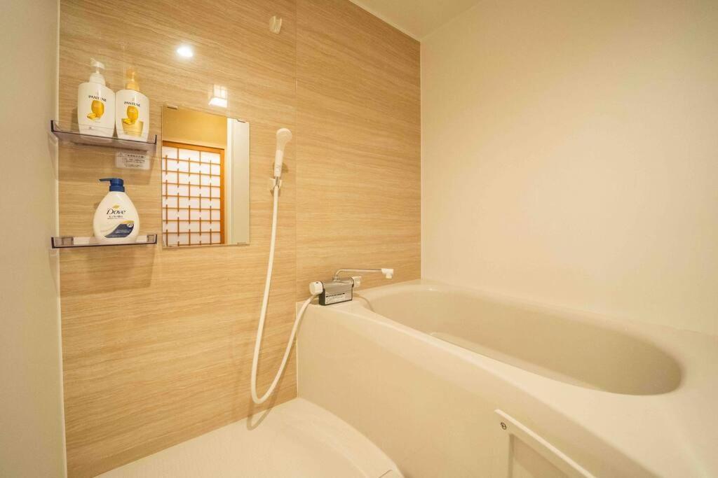心斋桥10分钟大阪著名景点通天阁下日式民宿 Apartment Osaka