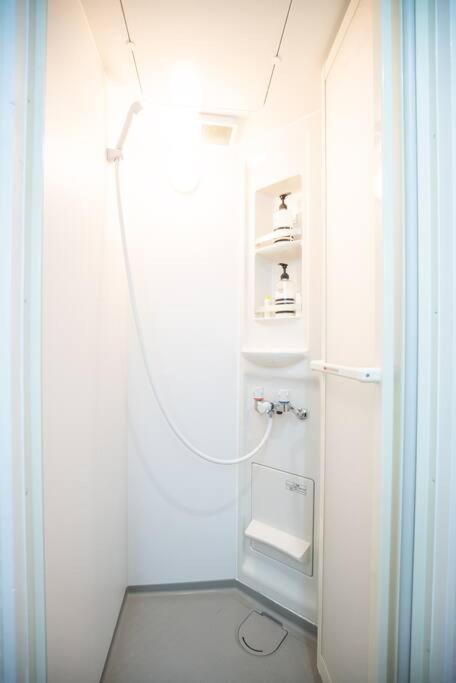 Apartment 机场直达黑门市场1分钟车站5分钟4房一厅2厕所2浴室 *