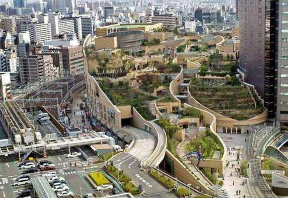 Apartment 机场直达黑门市场1分钟车站5分钟4房一厅2厕所2浴室 *