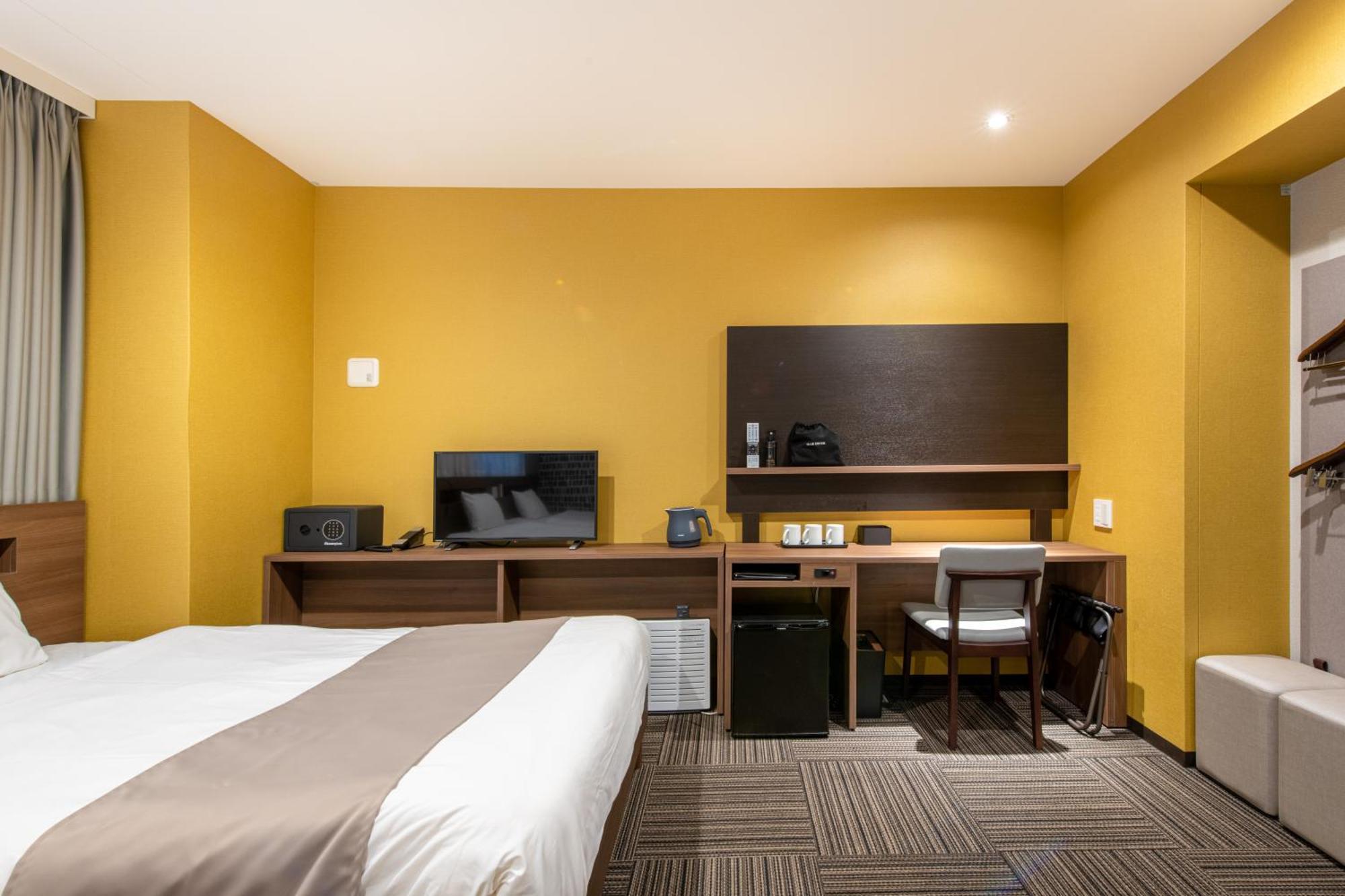 Sanrriott Hommachi Hotel 3*
