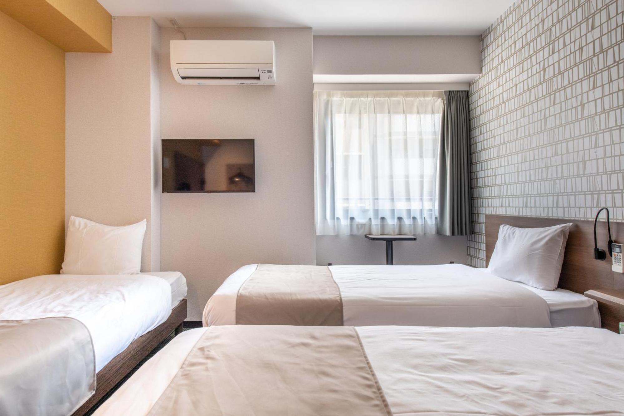 Hotel Sanrriott Hommachi 3*