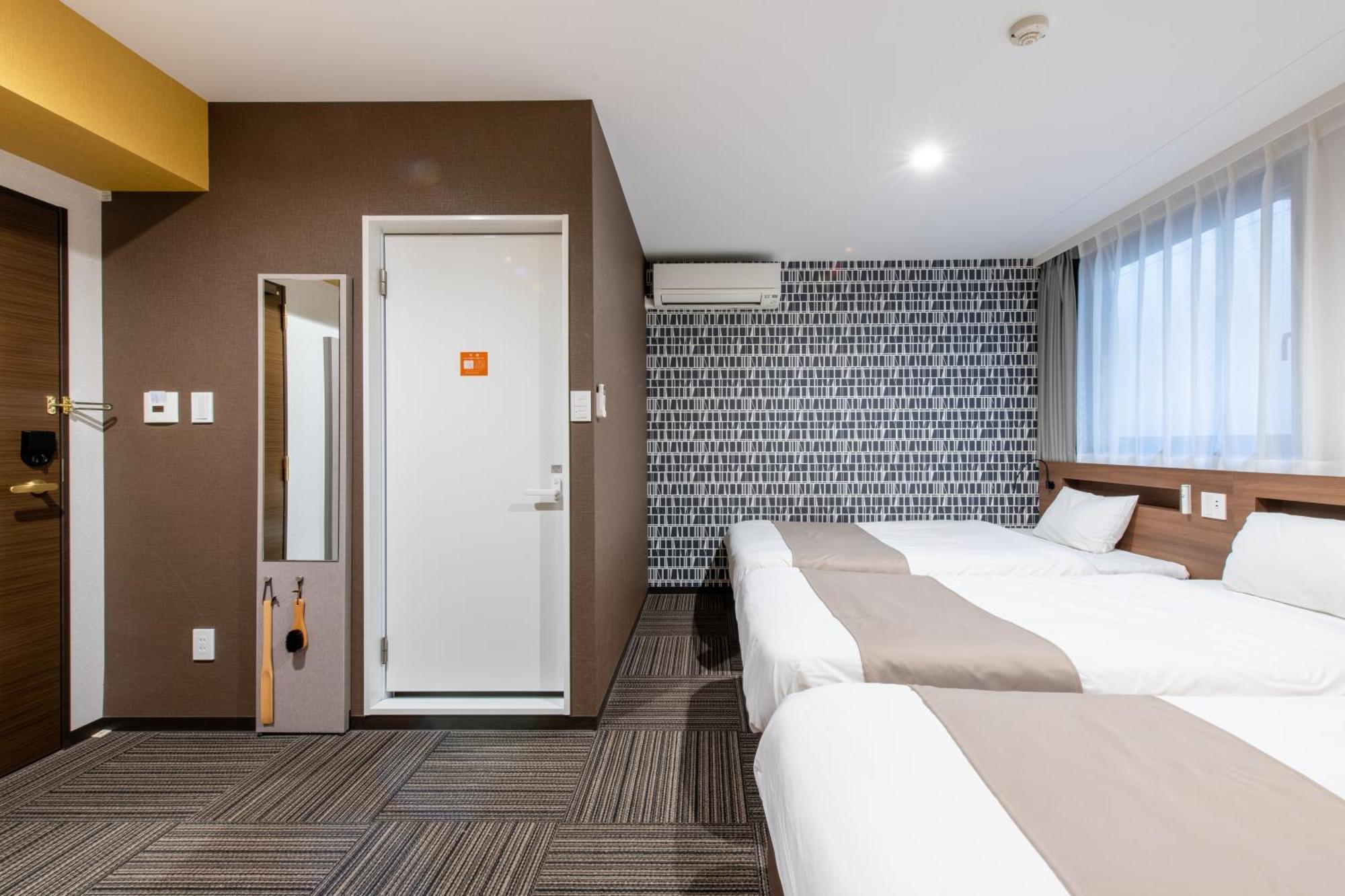 Sanrriott Hommachi Hotel 3*