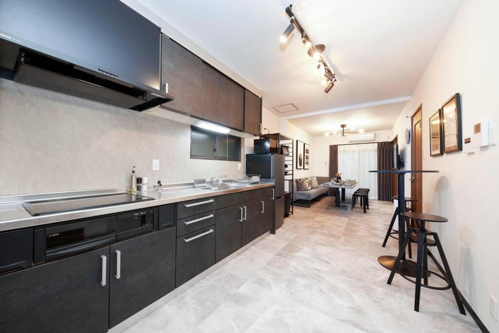 Eni Hanazonocho Apartment
