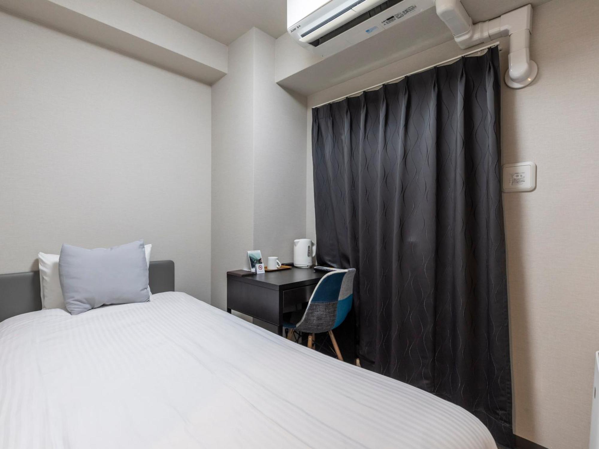 Tabist Unihotel Midosuji Hommachi Hotel 2*