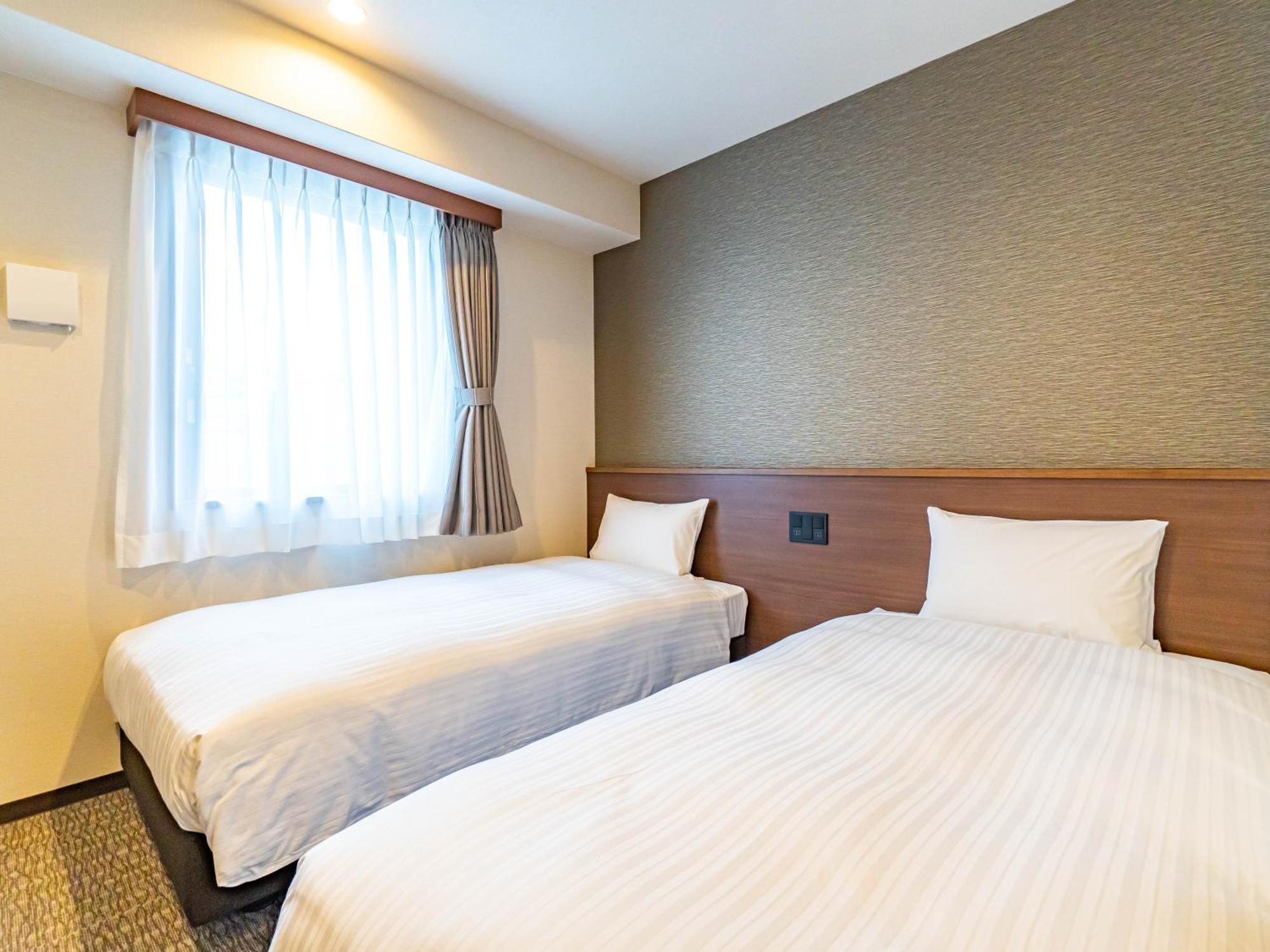Bande Tenpozan Higashi 4* Osaka