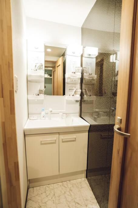 Official Trhouses 和御 弥櫻 5 Minutes Walk From Castle, 10 Minutes To Namba *