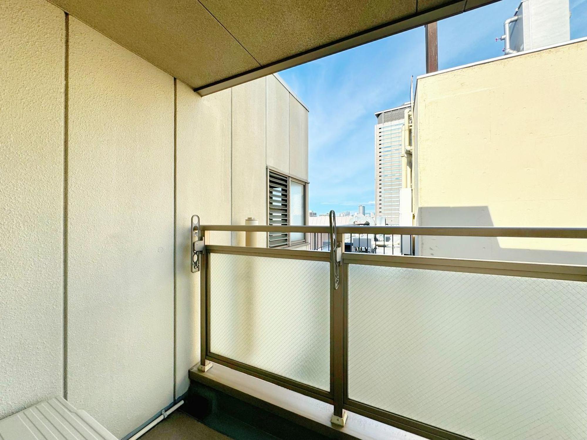Apartment クリスタルコート難波 *
