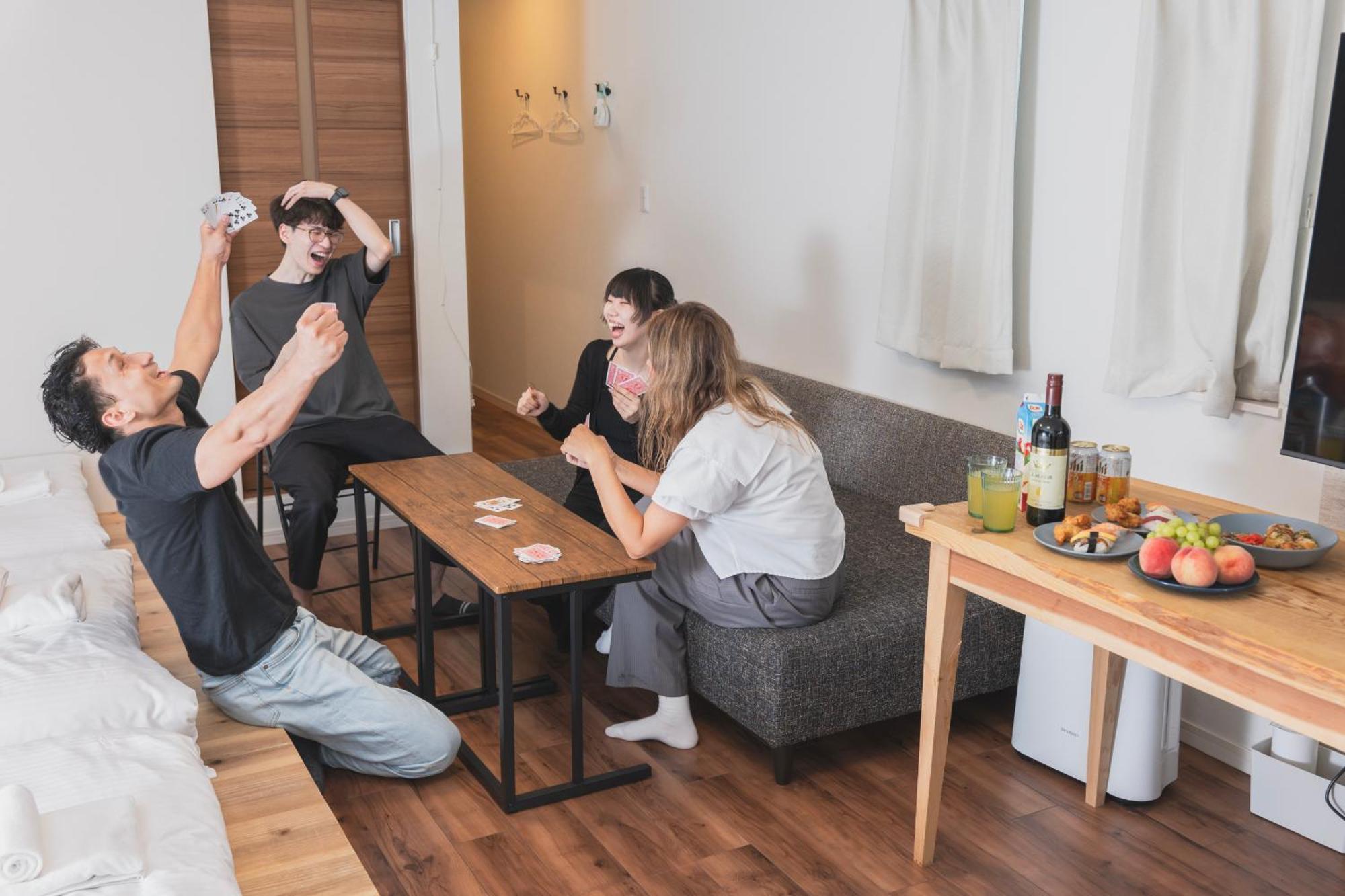E-stay Namba Aparthotel