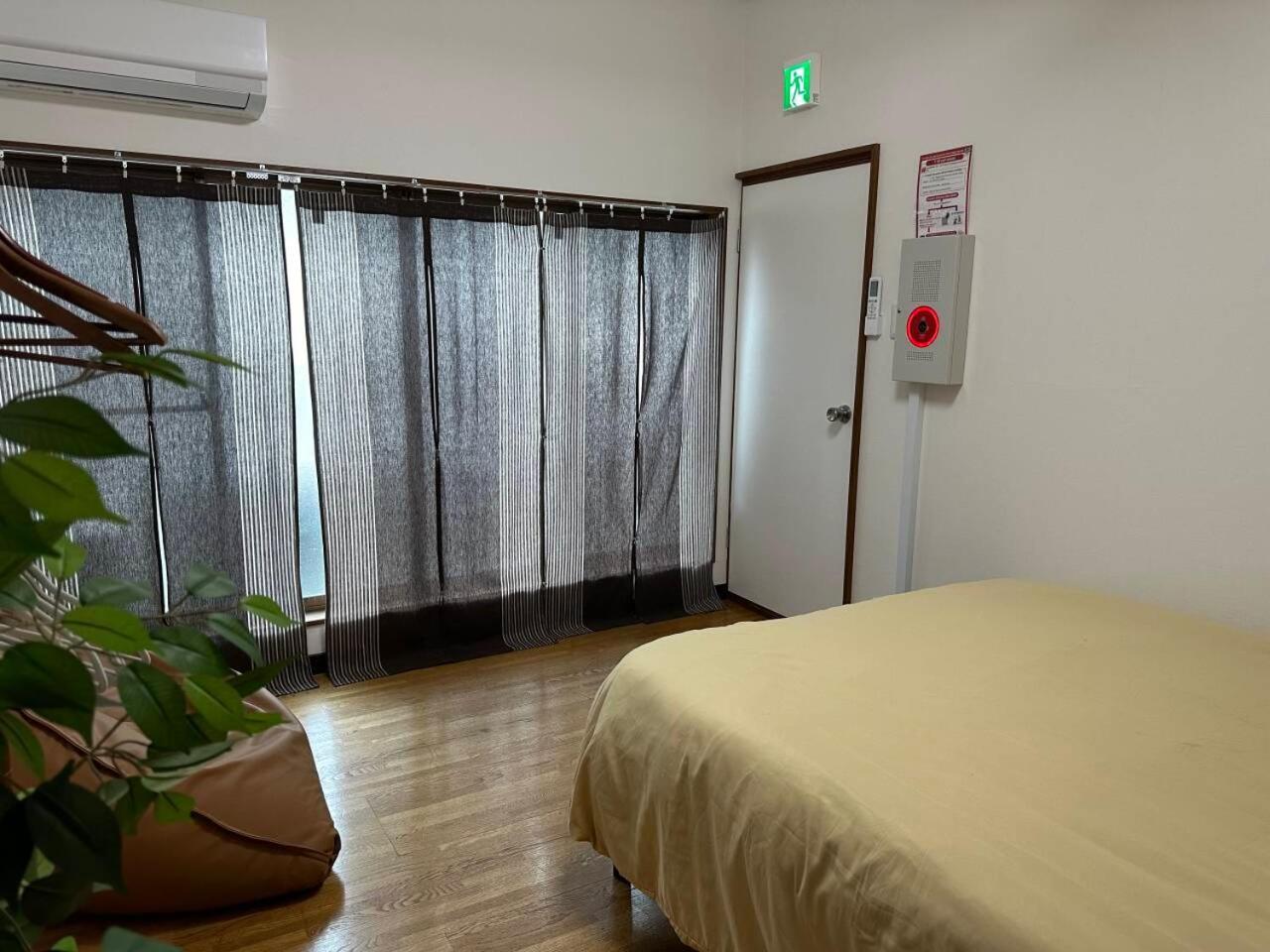 Pousada One House Kyobashi Station 5 Minutes Walking To Great Location Osaka