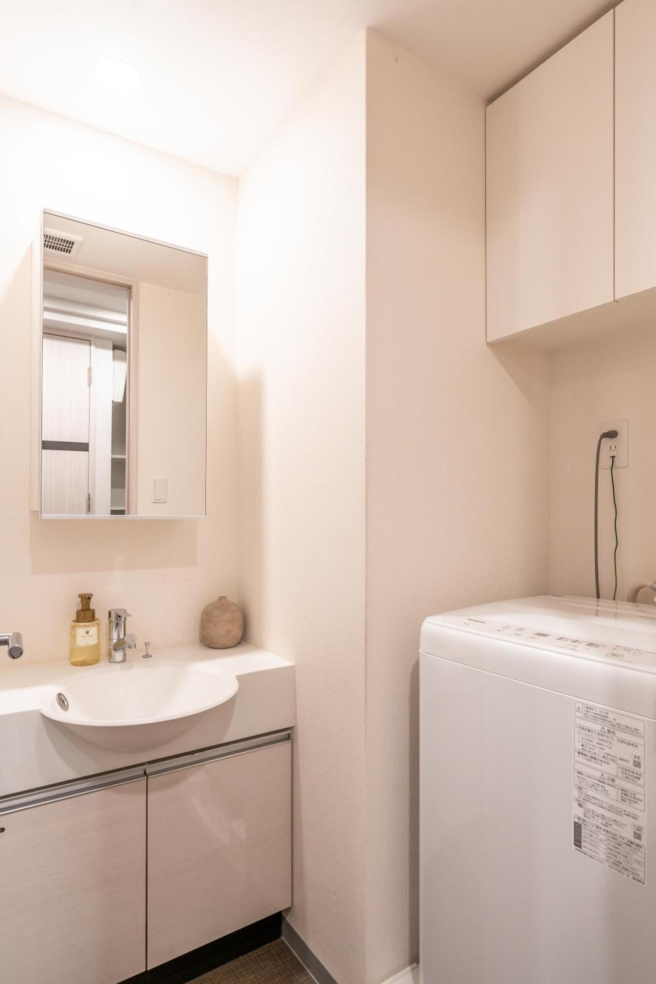 11 Shinsaibashi Guest house