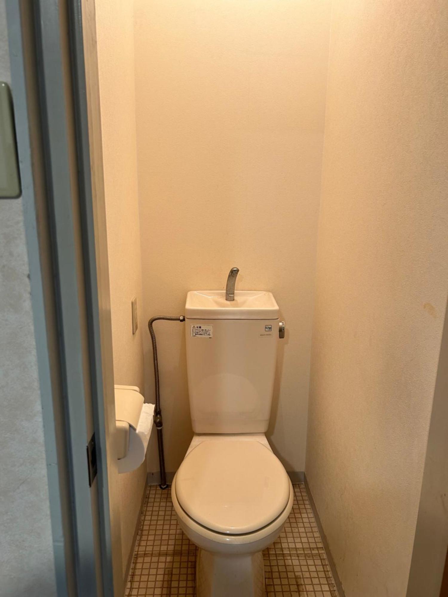 Two Devided With Two Large Beds Close To Nipponbashi Apartment