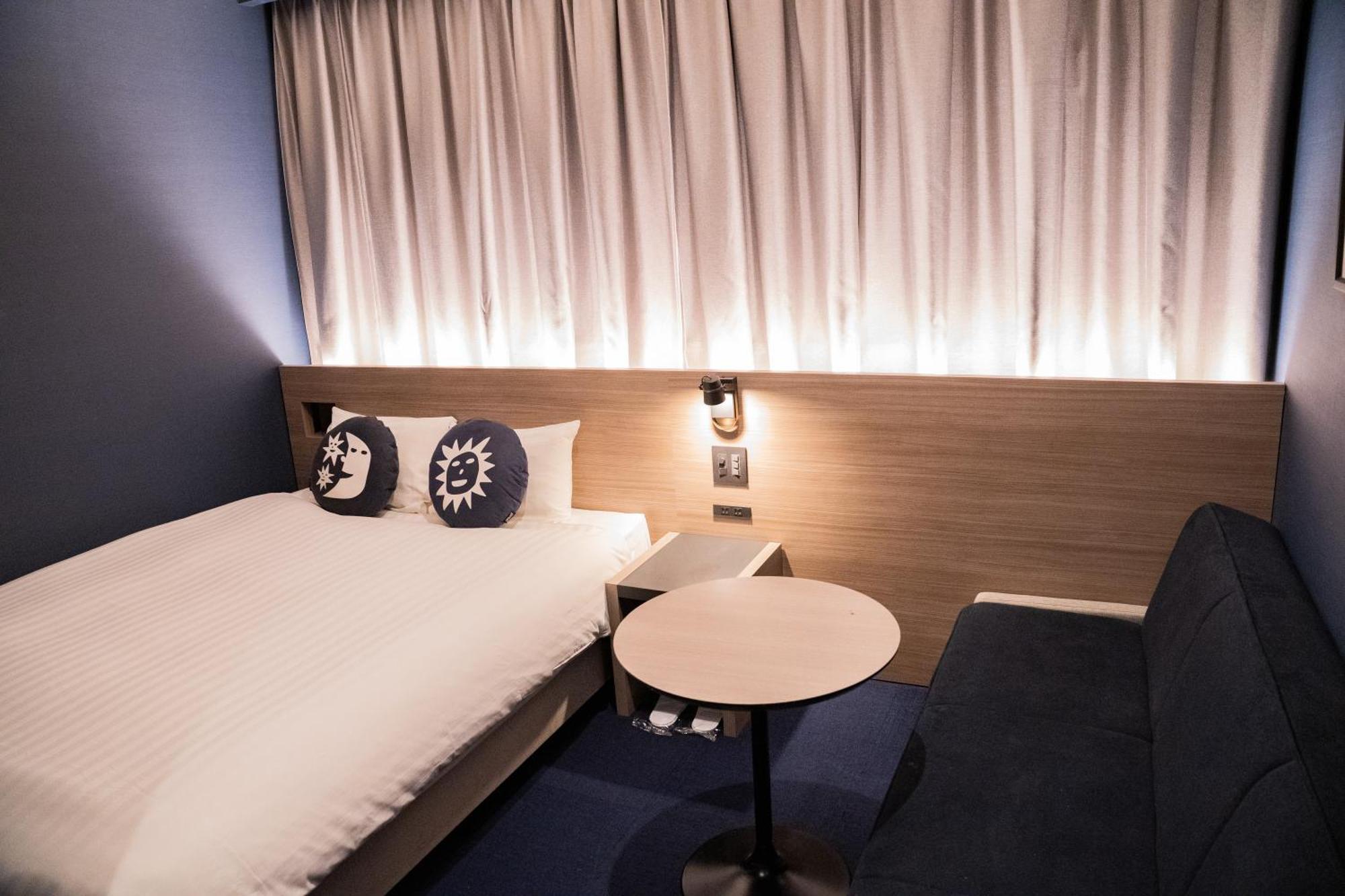 Hotel She,