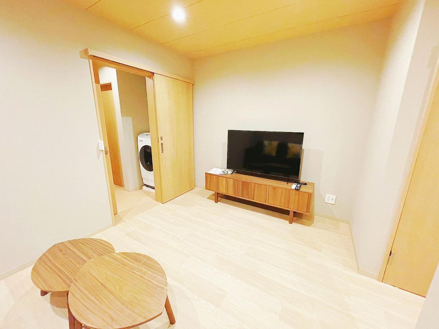 Tamatsukan 玉津館, Kansai Airport 關西空港 57 Mins, Namba 6 Mins, Nihonbashi 4 Mins, Universal 37 Mins, Nara 30 Mins, Walk Jr Tsuruhashi 7 Mins, Early Check In Holiday home *