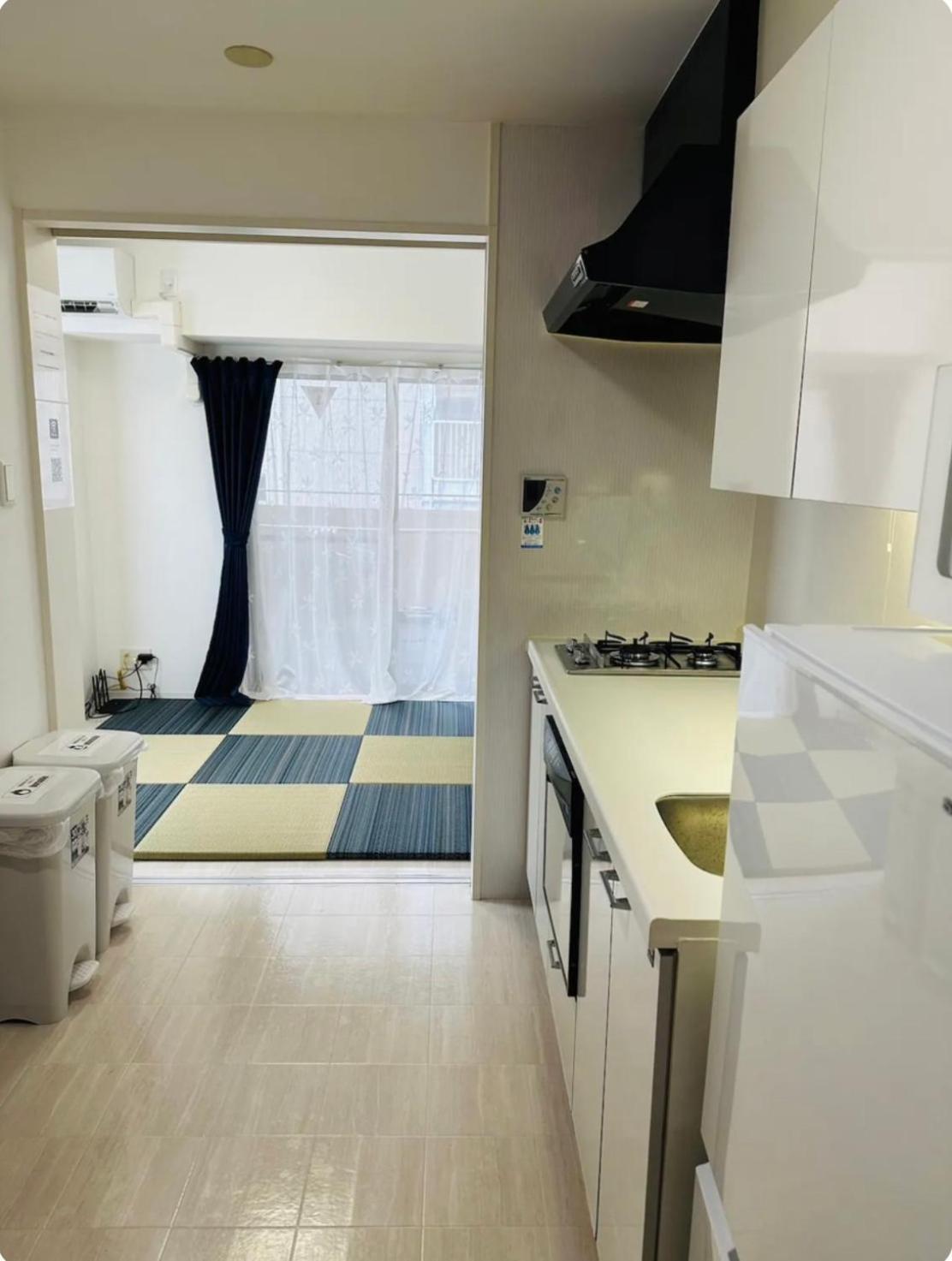 Apartment 天神桥筋六丁目站 1 分钟 一趟电车可达梅田难波心斋桥道顿堀日本桥吃饭购物便利 Osaka