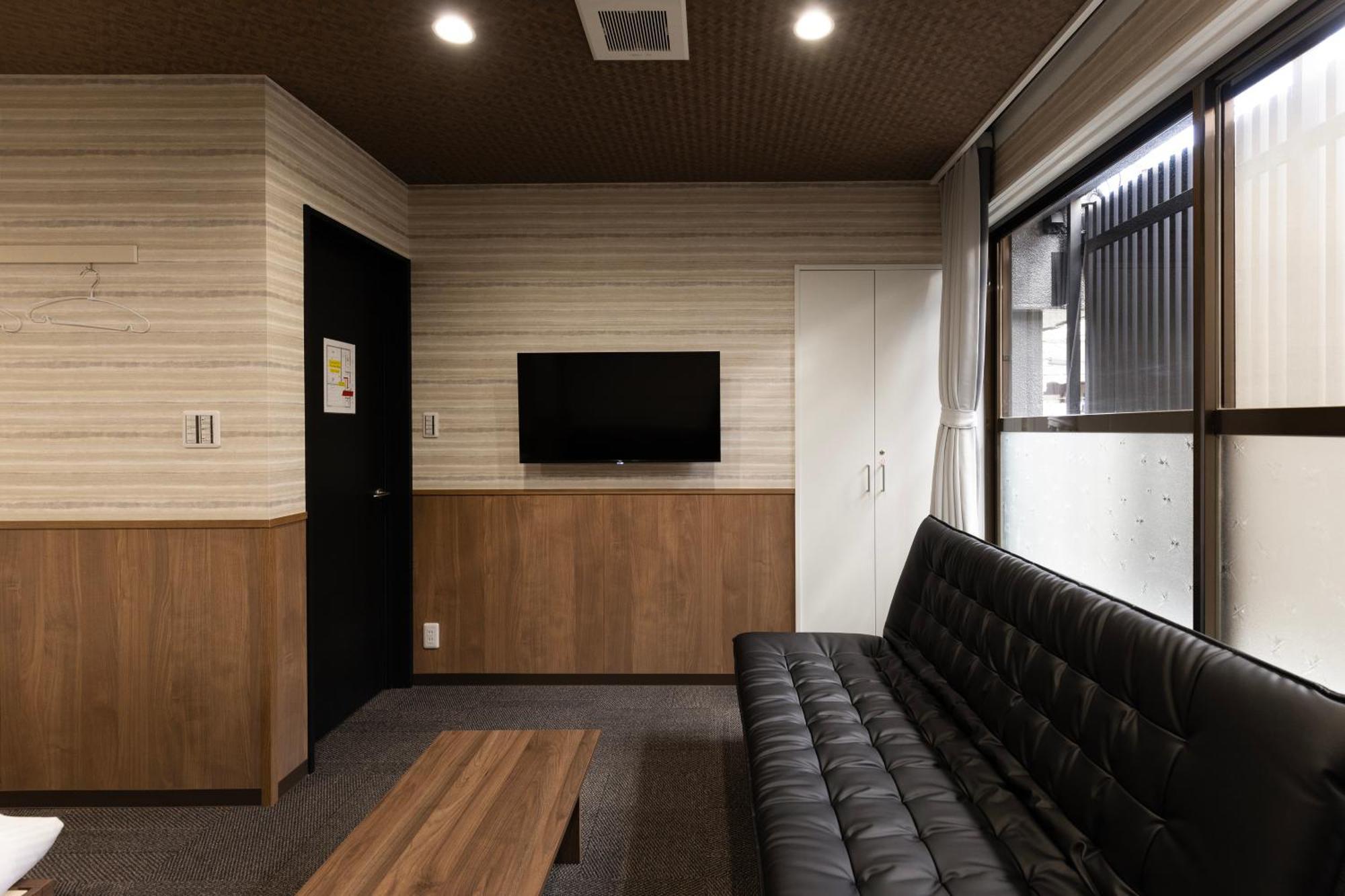 Apartment ホワイトドラゴン60 *