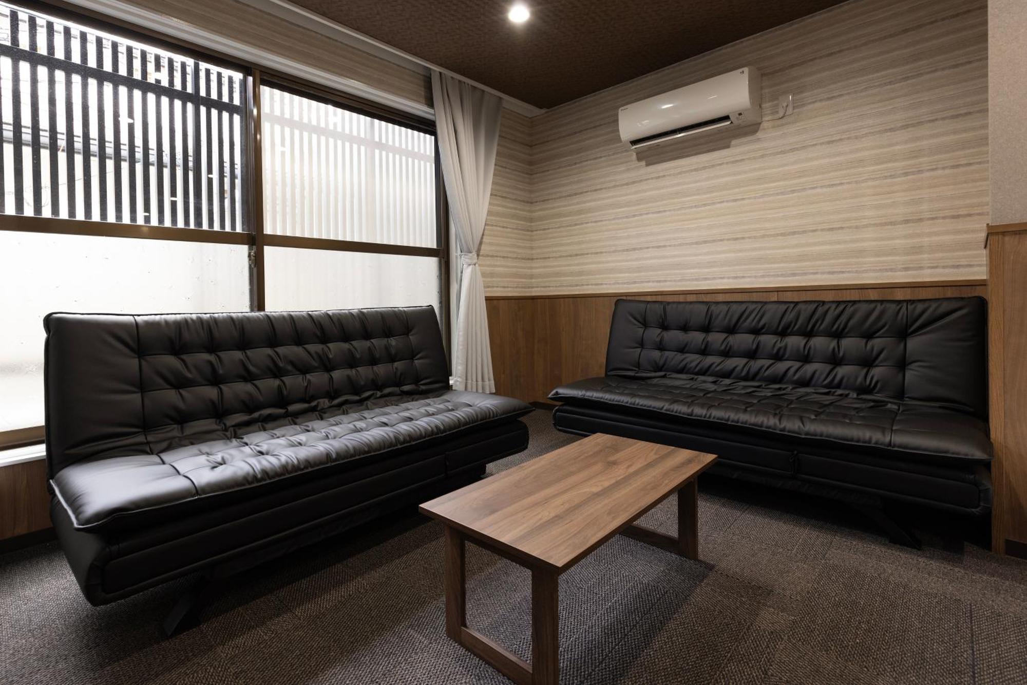 Apartment ホワイトドラゴン60 Osaka