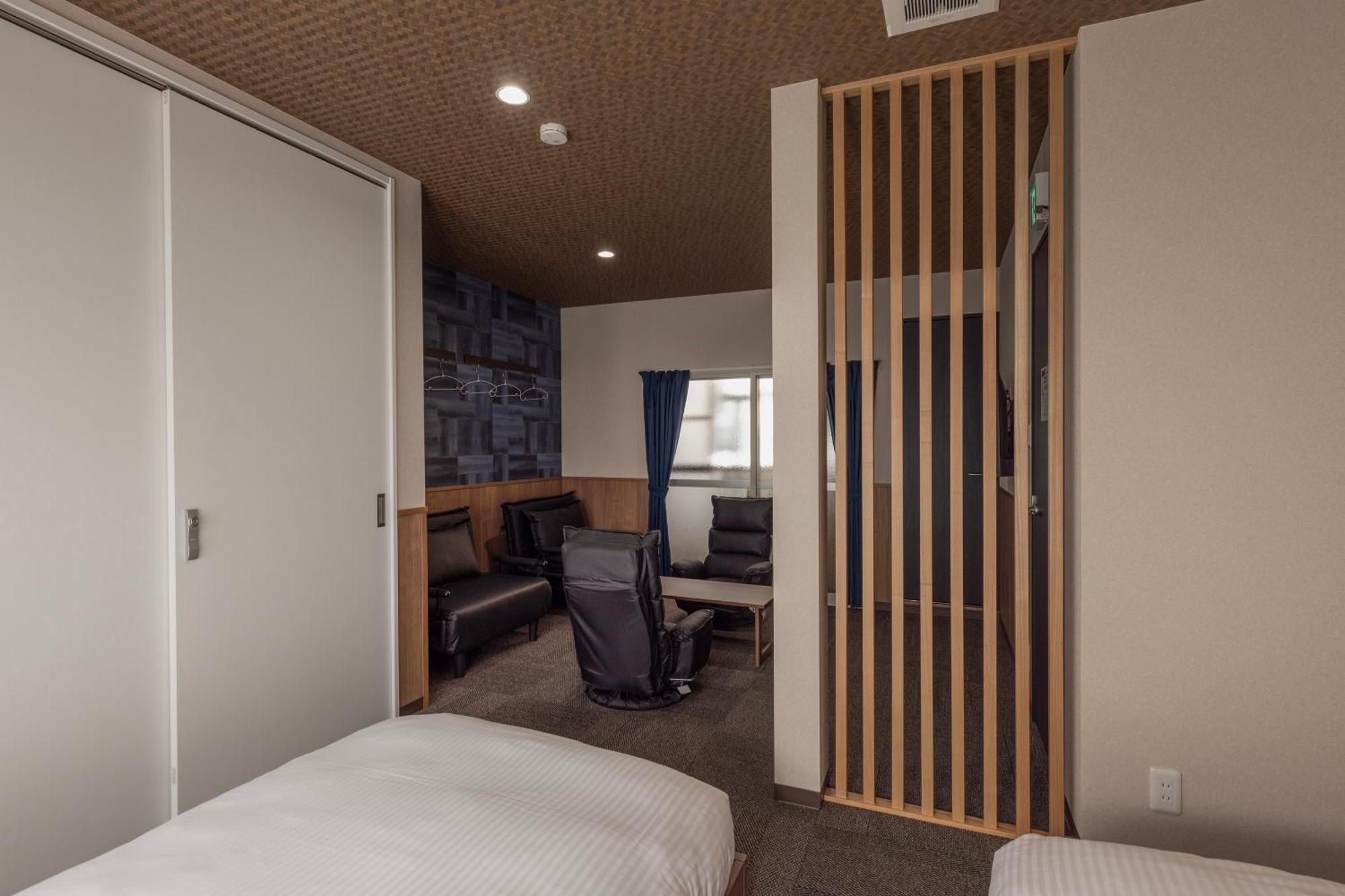 ホワイトドラゴン60 Apartment