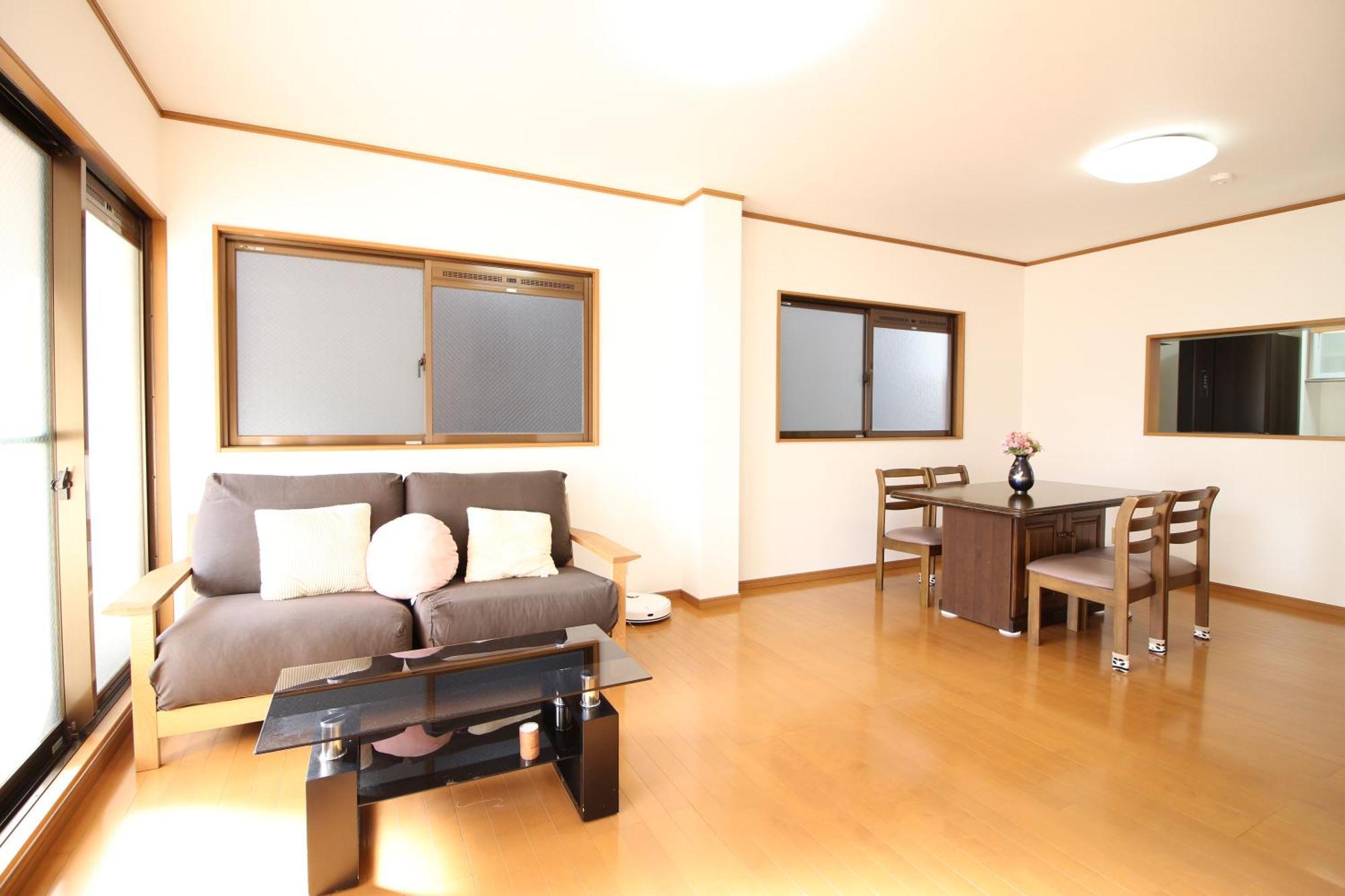 Y House 大阪九条 * Osaka