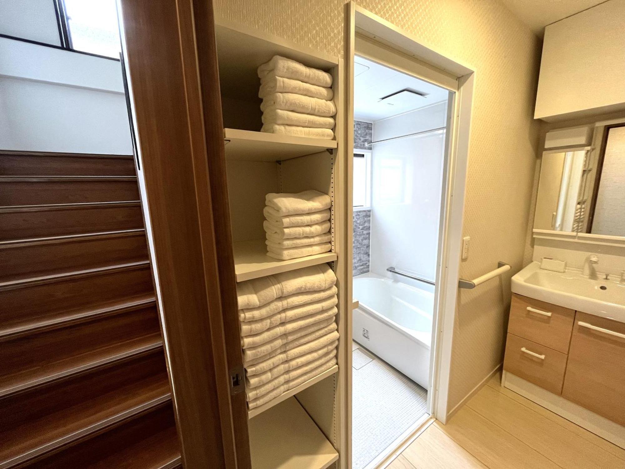 Naos House 4 New Open 一軒家貸切 Holiday home Osaka