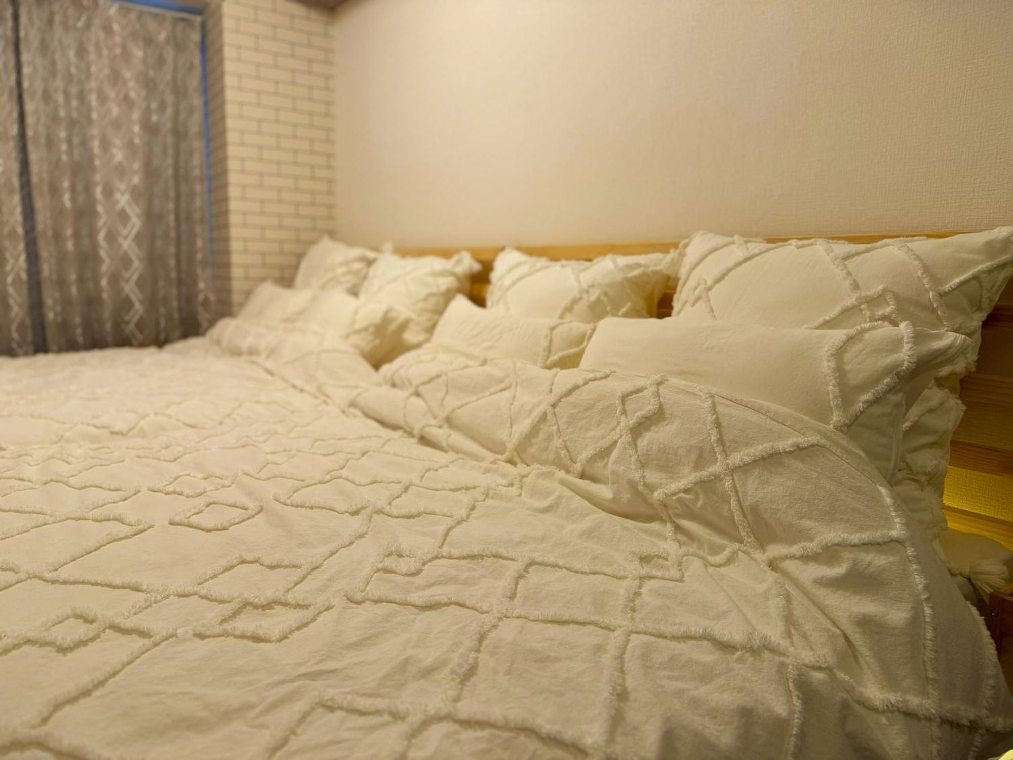 Elena Shinsaibashi Apartment