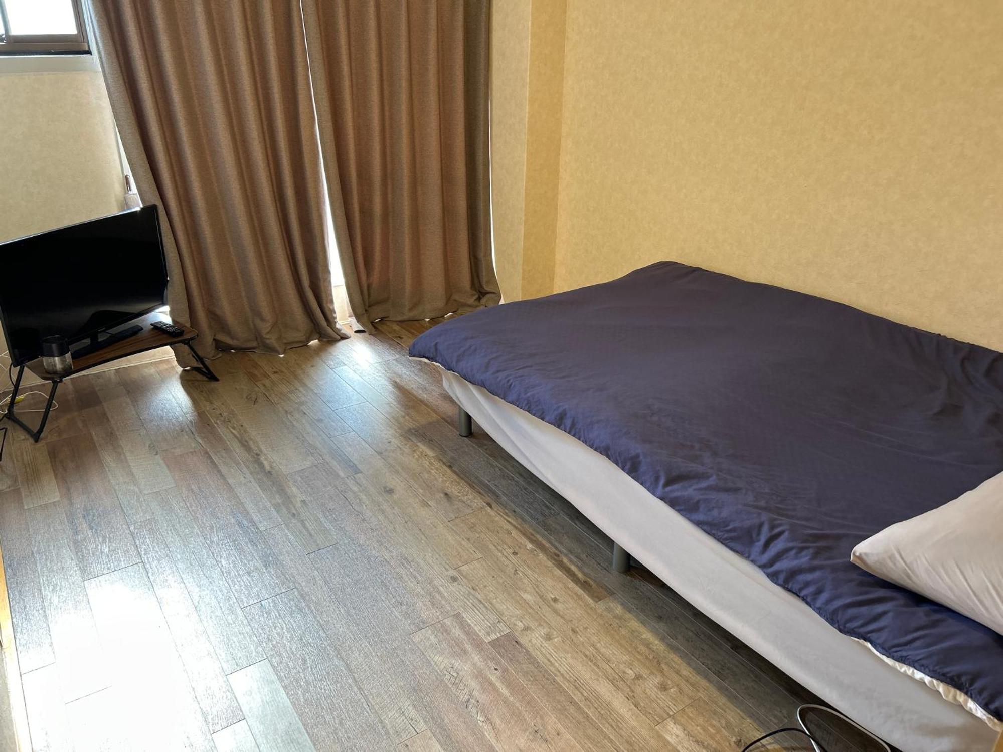 Two Devided With Two Large Beds Close To Nipponbashi * Osaka