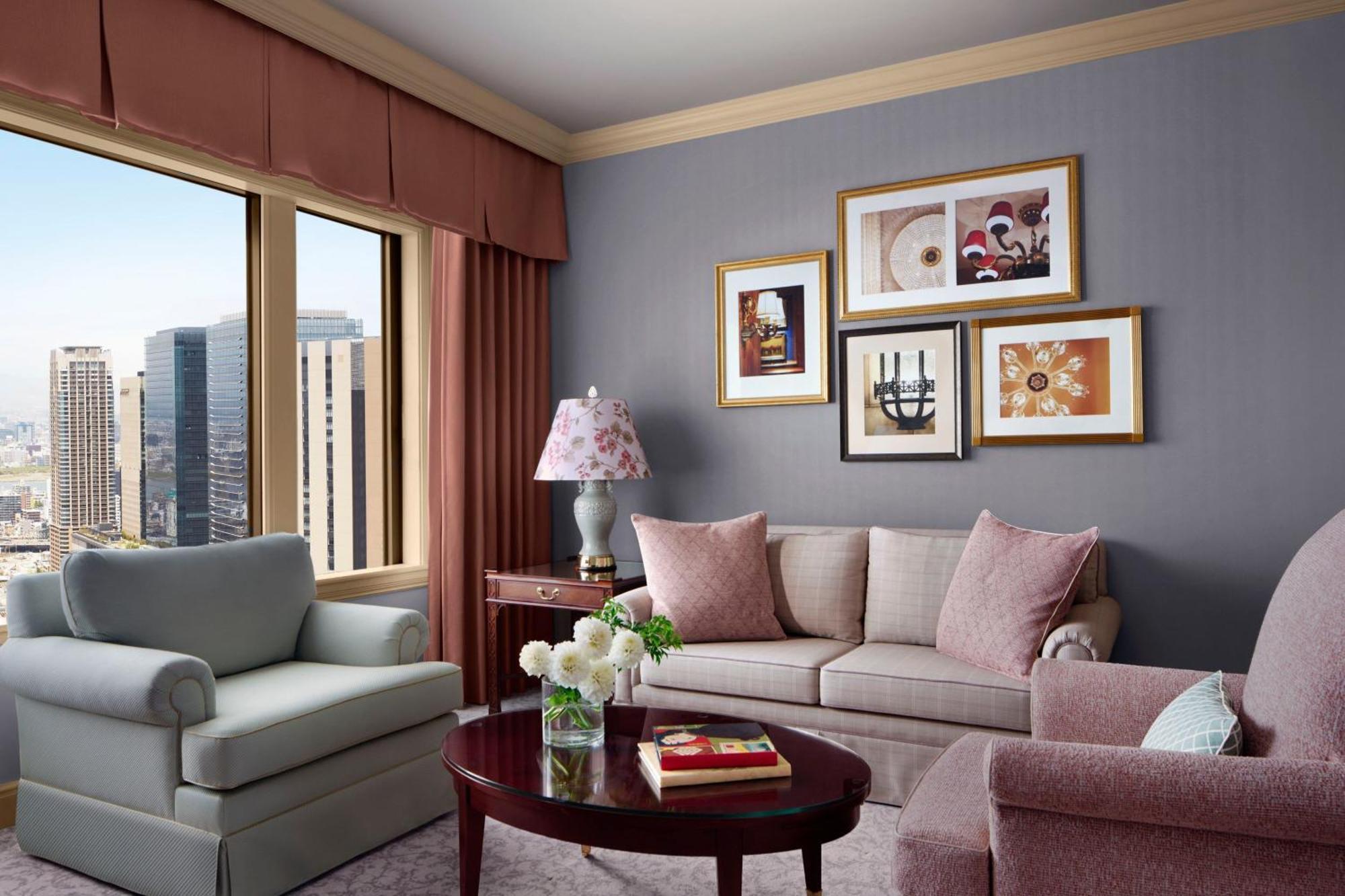 The Ritz-carlton Hotel 5*