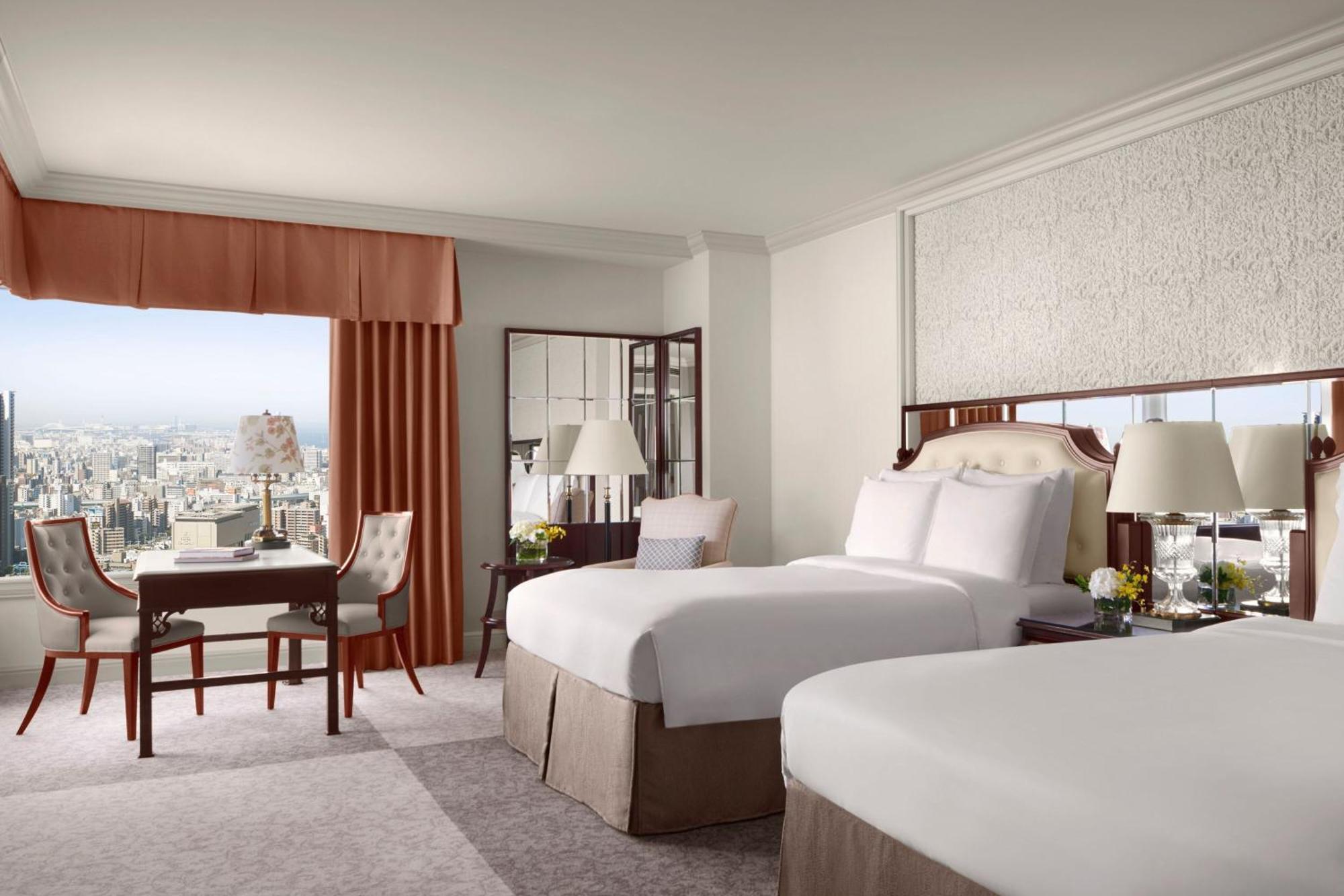 The Ritz-carlton 5*
