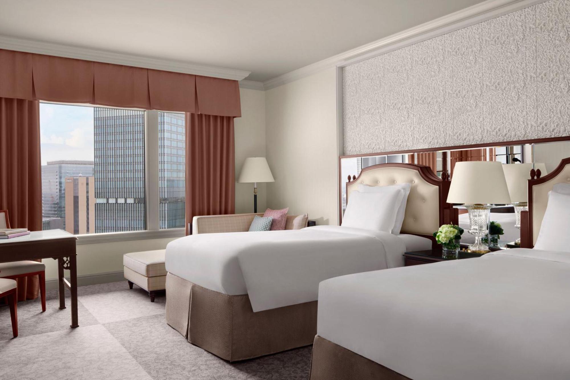 The Ritz-carlton