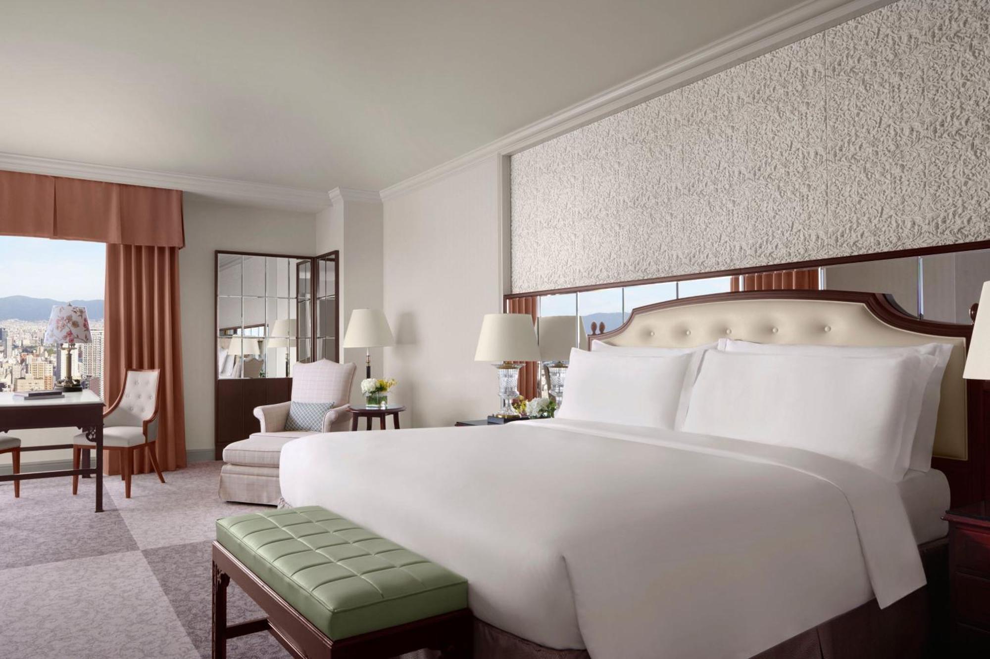 Hotel The Ritz-carlton 5*