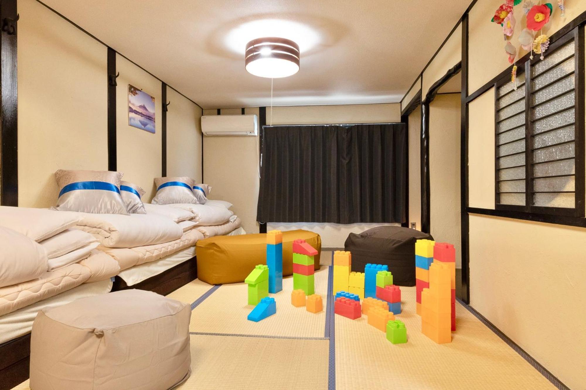 Kizuna 絆 - 5 Bedding In 2 Tatami Rooms, Max 11, 1 And A Half Bath Rooms, 30min To Usj, Kaiyukan Aquarium & Namba, 12min To Kyocera Dome, , Japanese Style Private House Apartment Osaka