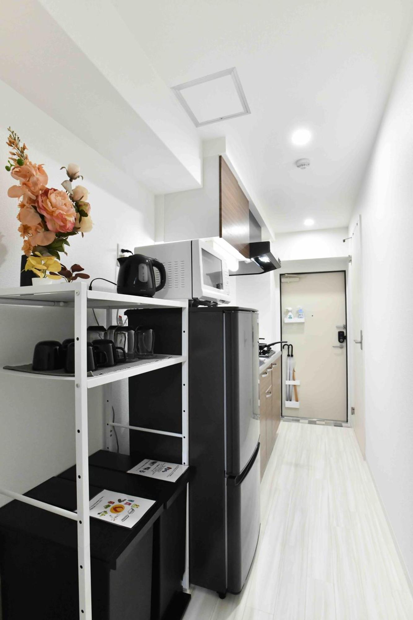 Apartment Fl Nipponbashi Hakuno *